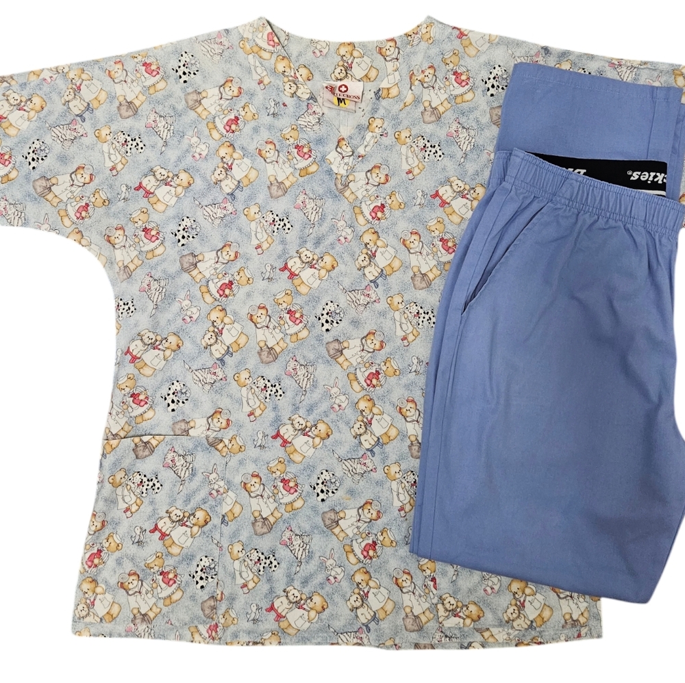 Bears scrub set